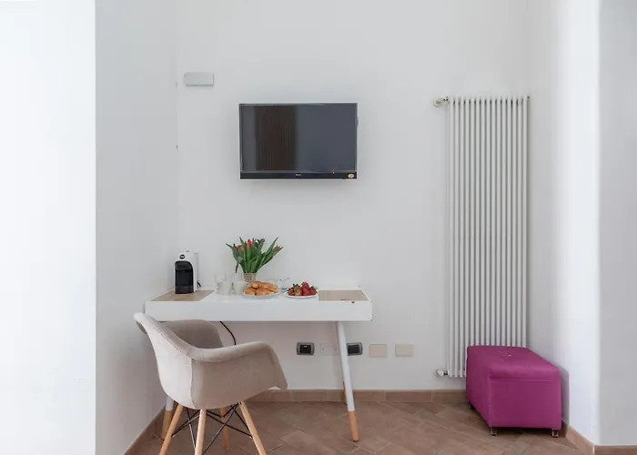 Flaminiarooms Vendégház 4*
