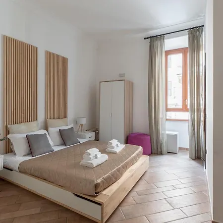 Konukevi Flaminiarooms 4*