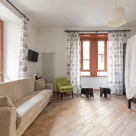Flaminiarooms Konukevi 4*