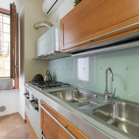 Flaminiarooms Casa de hóspedes 4*