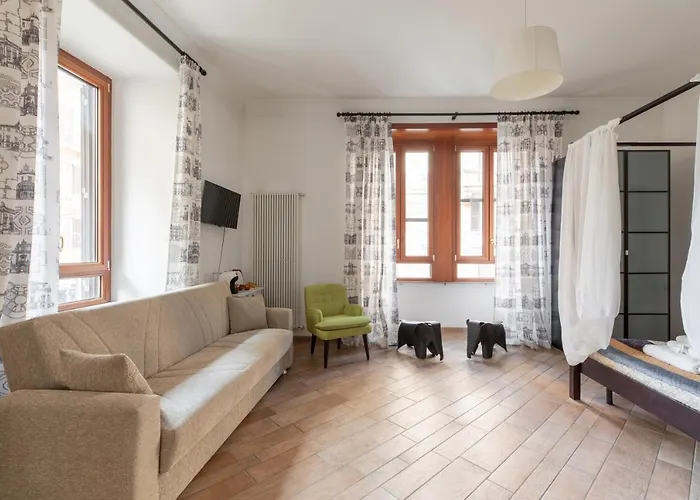 Flaminiarooms Gasthof 4*